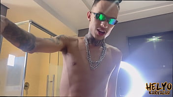 Preview 1 of Morley Jani Xxx Video - DESCOBRIR QUE MEU PARCEIRO TEM BUCETA E ACABEI COMENDO PRA VER SE &Eacute_ IGUAL DE MINA