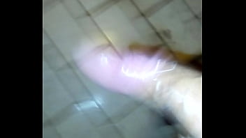 Preview 4 of Vanessa Monette - Tocando punheta com meu pau peludo