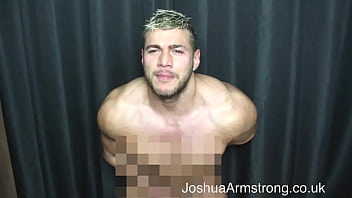 Preview 2 of Vidio Xwwxx Ooooooo - He is horniest during the HOLEDAYZZ