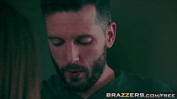 Preview 3 of Porn Com Iden - Brazzers - b. Got Boobs - (Ivy Rose,  Mike Mancini) - Air Blow N Bang