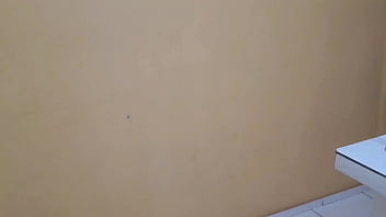 Preview 1 of Intnecrac - Meu step-brother me pegou assistindo v&iacute_deo porno e me masturbando