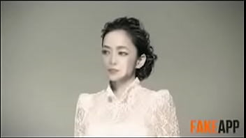 Preview 1 of Mil Voy Tits - 范冰冰唱日文歌