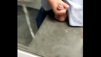 Preview 1 of Kole Xxx Videos - Acabo en el laburo