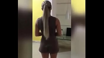 Preview 1 of She Meld Xxx Pron - blond shows ass for cash