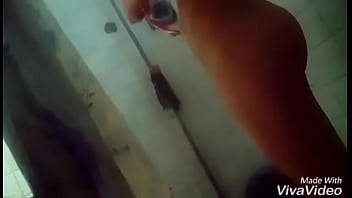 Preview 3 of Missing Chaina - Mi mujer en la ducha