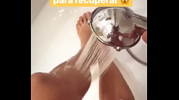 Preview 3 of Free Nude Lesbian - Video Instagram Irene Junquera reflejo ducha