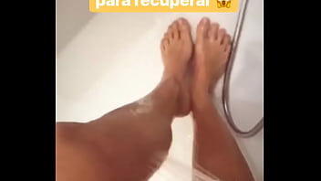 Preview 4 of Free Nude Lesbian - Video Instagram Irene Junquera reflejo ducha