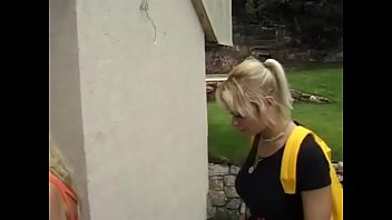Preview 1 of Free Premium Porn Sites - Tre bellissima bionde fanno una grande orgia