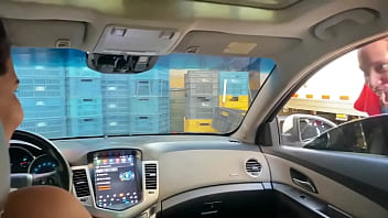 Preview 1 of Maduras Anales - mando a lavar mi carro, no tengo dinero para pagarlo asi que le doy una buena follada a esa rica puta