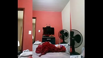 Preview 4 of Boy Fucks Mom While Asleep - Massageando o consolo com o cu