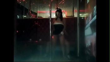 Preview 1 of Hot Step Mom Sexy Video - Coneja saca conejos xvid