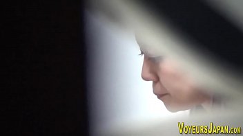 Preview 2 of Squirtng - Cute asian seen rubbing