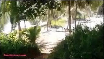 Preview 3 of Barck Man - Gostosa chupando no meio da praia - onsexporn.com