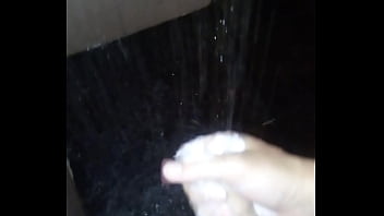 Preview 3 of Collage Xxxvideos India - En la ducha se siente muy bien