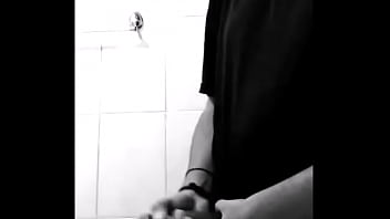 Preview 1 of Public Library Sex - Novinho 20centimetros gozando