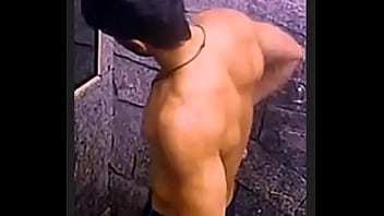 Preview 3 of Porn With Yoga Training - Lucas BBB18 lavando cuzinho no banho