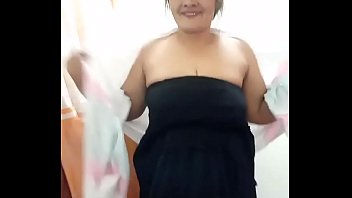Preview 2 of Sex Senc - Thai aunty black skirt dancing