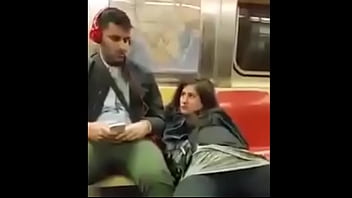 Preview 1 of Hd Hindi Sexi Movis Adio - Siririca Em Pleno Metr&ocirc_
