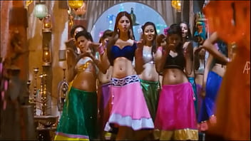 Preview 1 of Suck Boy Mom - actress shruti hassan hot and sexy nice boops bounce