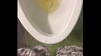 Preview 1 of Alibtt Xxx - long slow piss