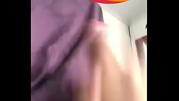 Preview 1 of Surprend Son Mari - Novinho batendo aquela punheta