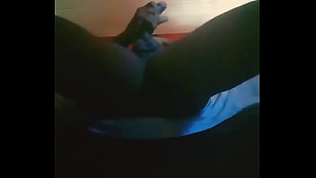 Preview 1 of Mom Xxx Sexcom - Terceira punheta do dia com direito a cumshot