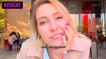 Preview 1 of Coli Cewek - Public Blowjob in Wendis Toilet &amp_ Get Coffe with Cum