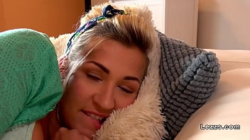 Preview 1 of Xxx Teem Bf - Wake up rimjob for blonde lesbian