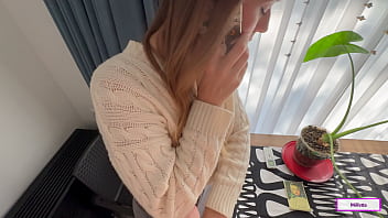 Preview 1 of Mexican Classic Film - Fucked My Step mom While She Was Talking On The Phone And Reporting To Her Boss!!