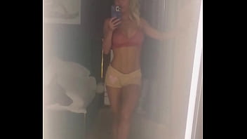 Preview 1 of Alessia Genta - Do you like my new mirror ?