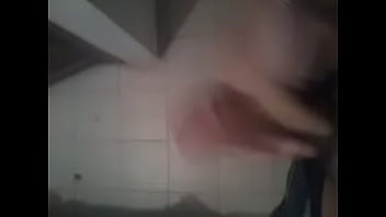 Preview 2 of Barders Sister Fighting - me hago la paja a tu nombre