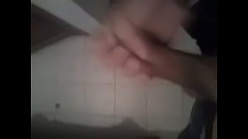 Preview 3 of Barders Sister Fighting - me hago la paja a tu nombre