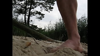 Preview 4 of Vinnet Ricci - tree humping at the beach
