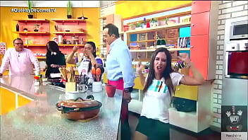 Preview 2 of Abu Road - [MINI YTPH] LUKINI COCINA EN LA ISLA Y NADIE HACE NADA...
