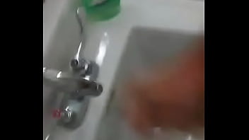 Preview 2 of Old Woman Engboy - cumshot rest stop solo
