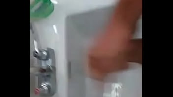Preview 1 of Old Woman Engboy - cumshot rest stop solo