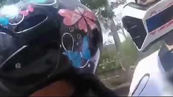 Preview 1 of New Desi Puja Hd Xxx Video - PASEO EN MOTO TERMINA EN SEXO LESBICO AL AIRE LIBRE CON ORGASMO FEMENINO EN LA BOCA