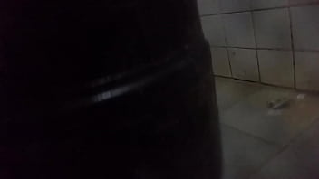 Preview 2 of Joely Richardson Small Porn - Espiando en ducha de Gym Spy bath primo