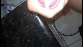 Preview 3 of Fat Black Girl Ass Porn - Novinho gozando
