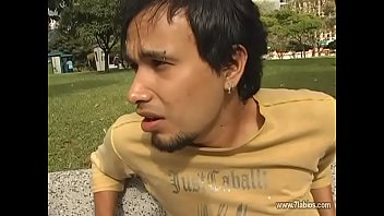 Preview 1 of Cutie Songs - Colegiala abordada por un pervertido