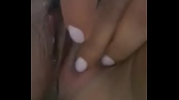 Preview 2 of Inadian Suntys Navl - tocandome en el ba&ntilde_o de mi trabajo