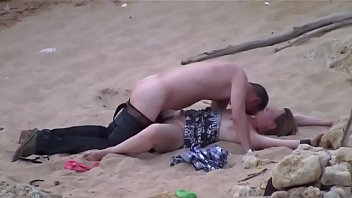 Preview 3 of Momandsonanddad - Beach Quickie.avi