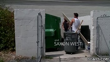 Preview 1 of Pashto Tali Film Lamba De Karam - Mature gays unloading at work