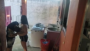 Preview 3 of Fitness Girl Sexy Ass Naked - esposa saiu e a empregada n&atilde_o resistiu ao meu pau ereto