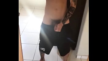 Preview 1 of Cvhh H - Dotado tatuado