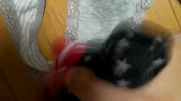 Preview 3 of Cw Ber Otot Xxx - 帰省してたお隣の子のパンツにぶっかけ2