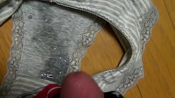 Preview 4 of Cw Ber Otot Xxx - 帰省してたお隣の子のパンツにぶっかけ2