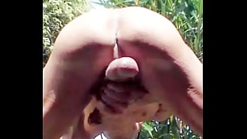 Preview 3 of Fuck Hotel Drunk - Exhib de mon trou du cul et branlette &agrave_ poil dans le jardin, 