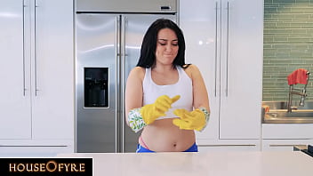 Preview 4 of Engle Move Xxx - New Mandy Muse scene on HOUSEOFYRE Mr Cream&#039_s Ultimate Creampie