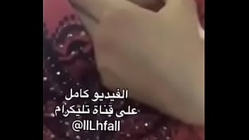 Preview 3 of Dog Furking - كحبه تفرك صدرها?